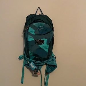 Osprey Salida 12 Backpack in Teal Glass